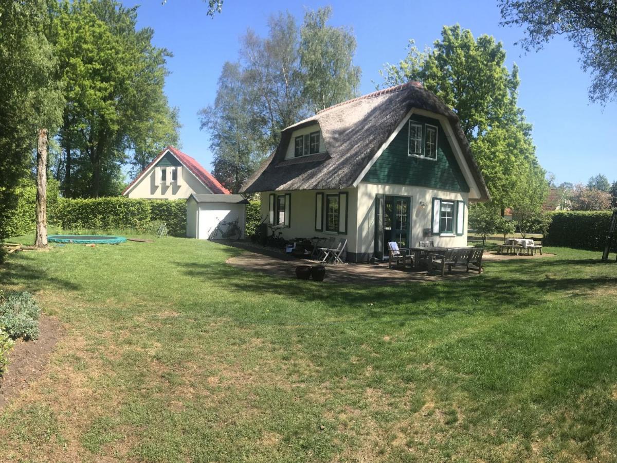 Beautiful Holiday Home In Heeten With Private Garden Ruang foto